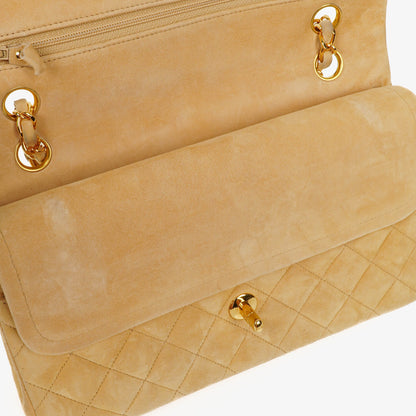 Chanel Medium Classic Vintage Double Flap Tasche aus beigem Wildleder mit 24K vergoldeten Beschlägen