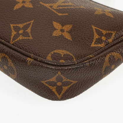 Louis Vuitton Mini Pochette Accessoires Clutch aus Monogram Canvas