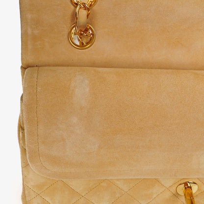 Chanel Medium Classic Vintage Double Flap Tasche aus beigem Wildleder mit 24K vergoldeten Beschlägen