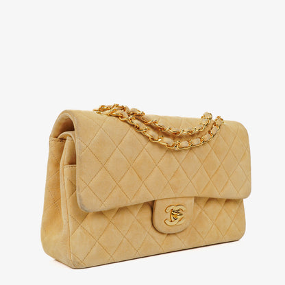 Chanel Medium Classic Vintage Double Flap Tasche aus beigem Wildleder mit 24K vergoldeten Beschlägen