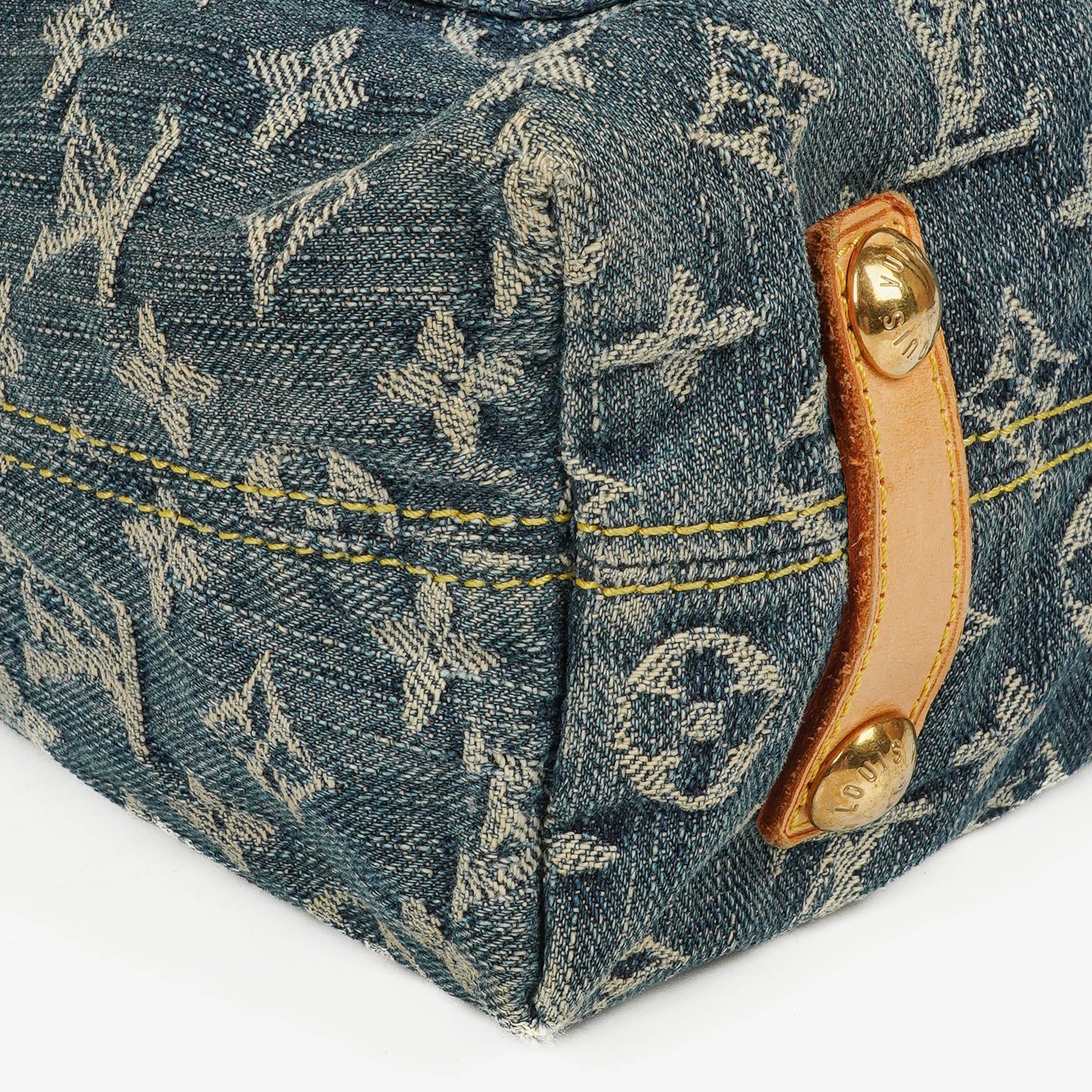 Louis Vuitton Baggy PM Schultertasche aus Monogram Denim