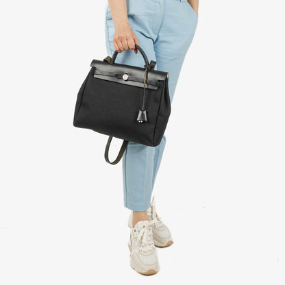 Hermès Herbag PM 2-Wege-Tasche aus Vache Hunter Noir und Canvas mit Palladium-Hardware