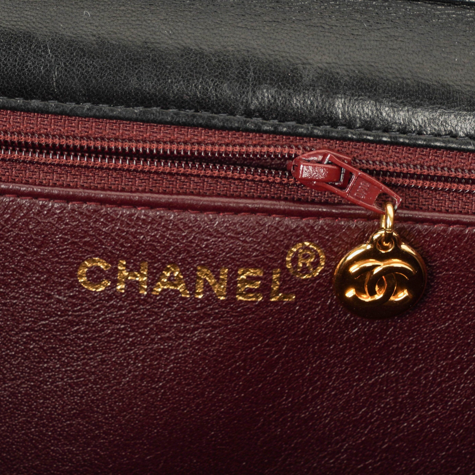 Chanel Classic Single Flap Bag aus gestepptem Lammleder mit 24K vergoldeter Hardware
