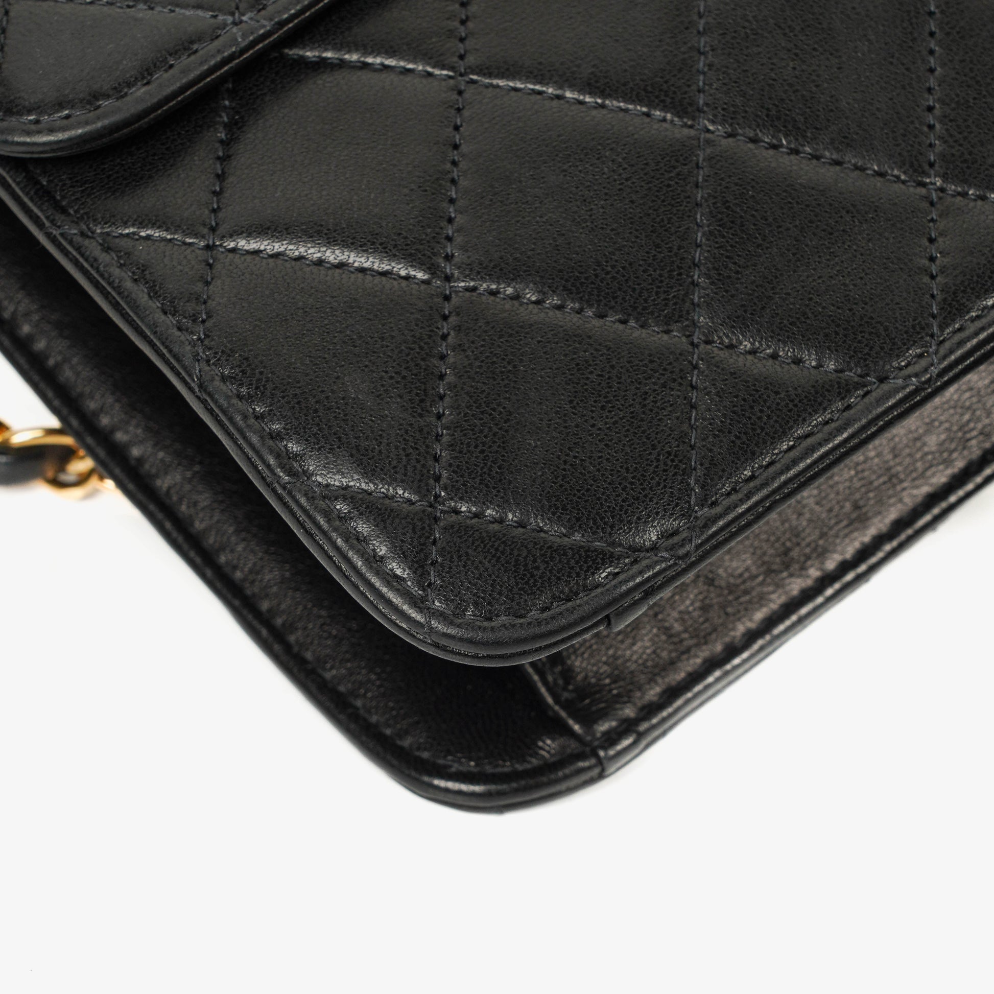 Chanel Classic Single Flap Bag aus gestepptem Lammleder mit 24K vergoldeter Hardware