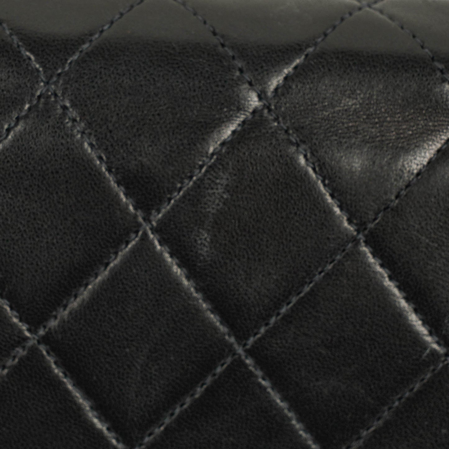 Chanel Classic Single Flap Bag aus gestepptem Lammleder mit 24K vergoldeter Hardware