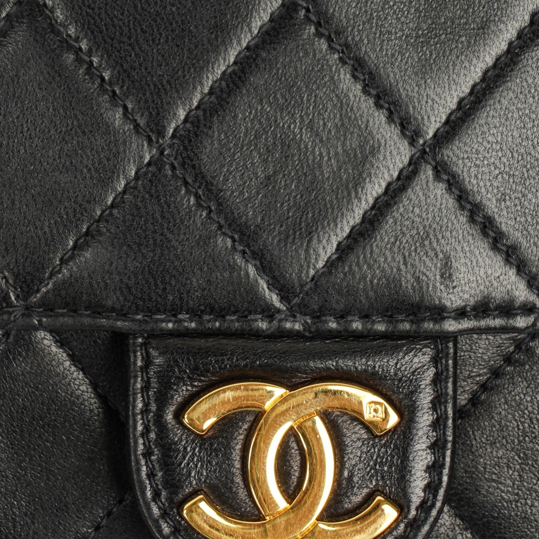 Chanel Classic Single Flap Bag aus gestepptem Lammleder mit 24K vergoldeter Hardware