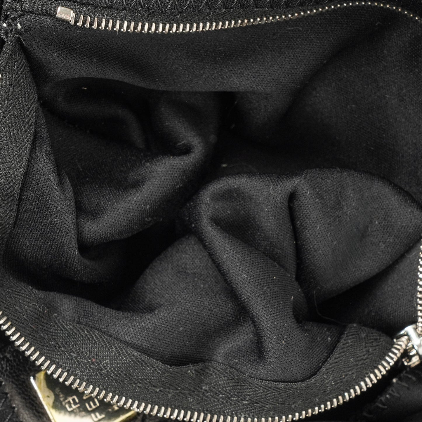 Fendi Baguette Bag aus schwarzem Stoff