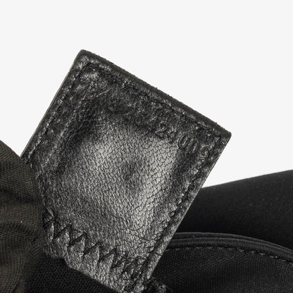 Fendi Baguette Bag aus schwarzem Stoff