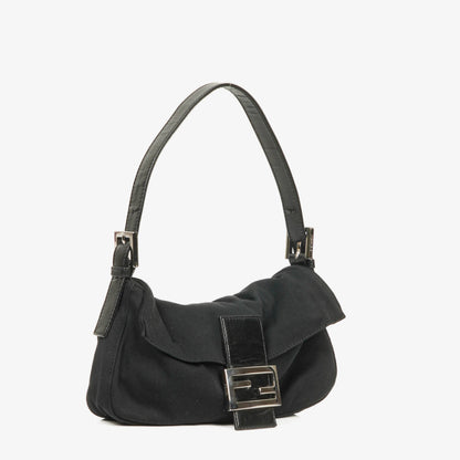 Fendi Baguette Bag aus schwarzem Stoff