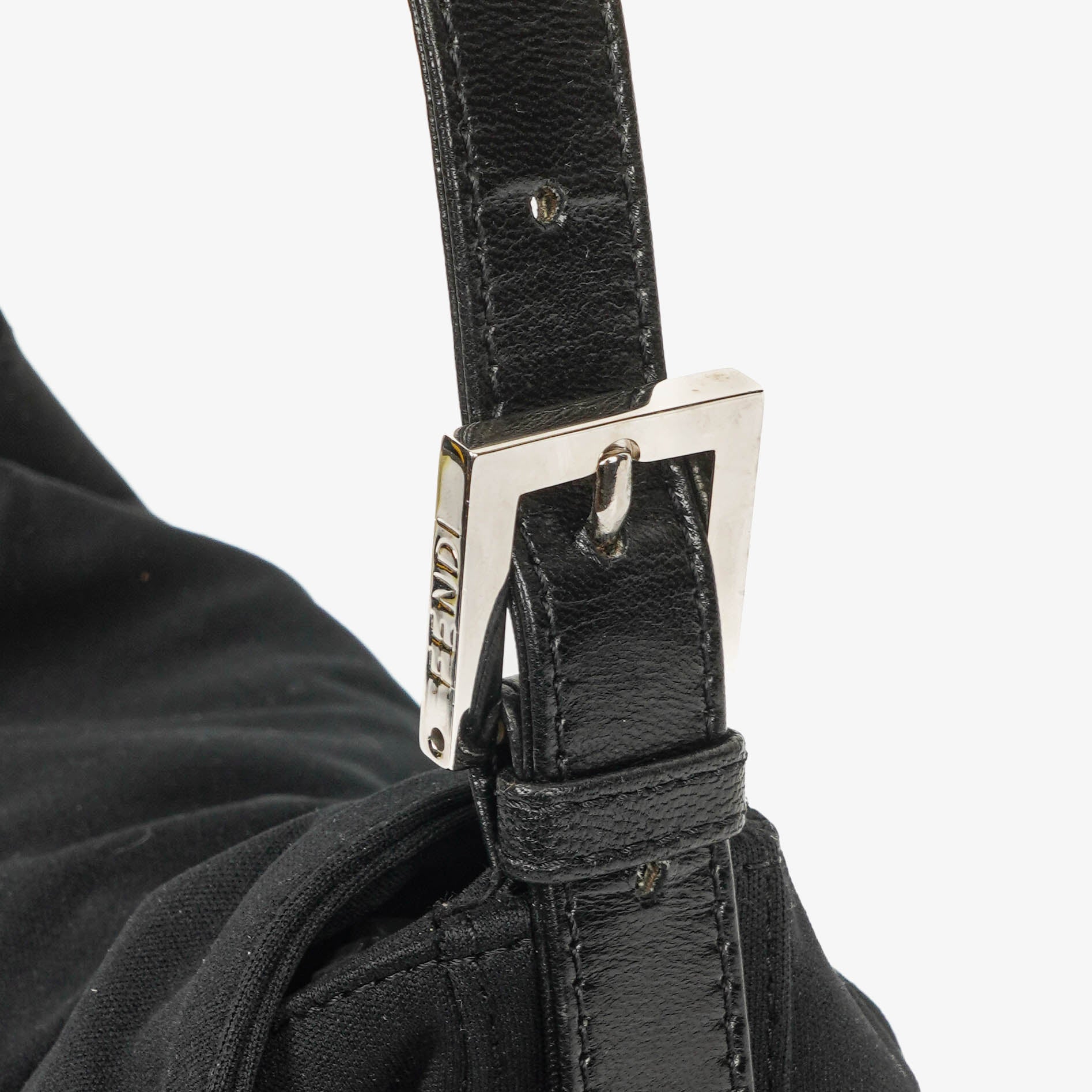 Fendi Baguette Bag aus schwarzem Stoff