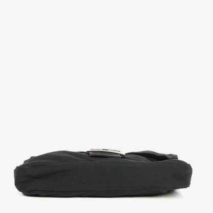 Fendi Baguette Bag aus schwarzem Stoff