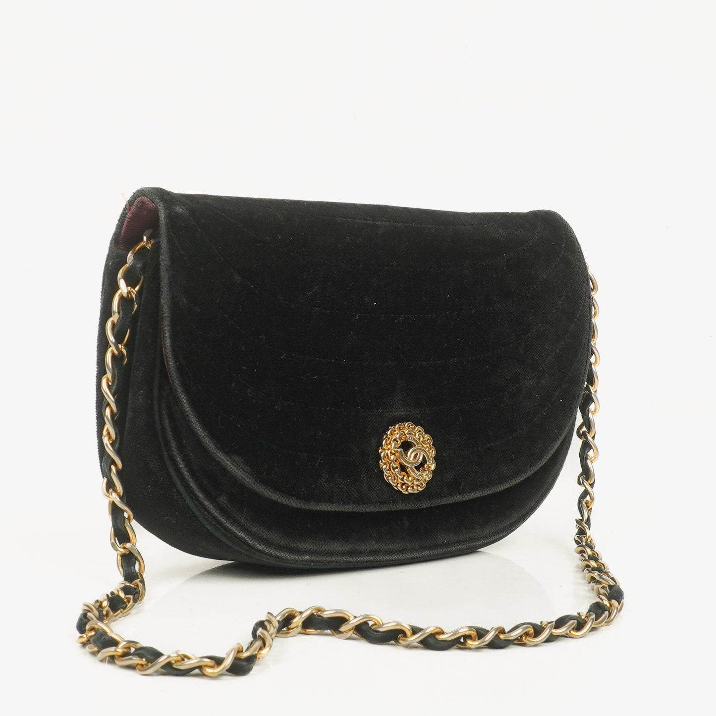 Chanel Small Half Moon Klappentasche aus schwarzem Samt
