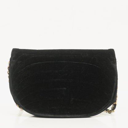 Chanel Small Half Moon Klappentasche aus schwarzem Samt