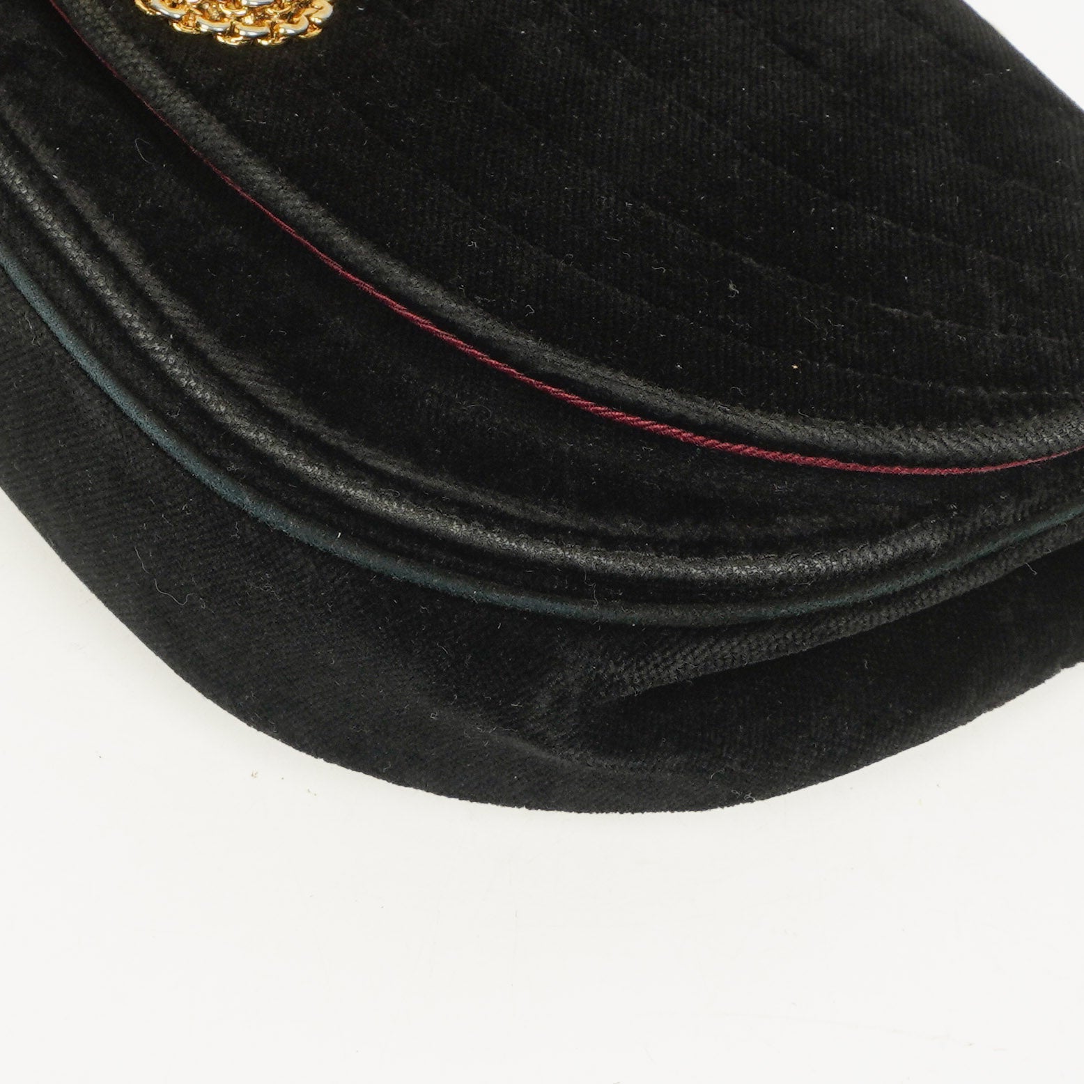 Chanel Small Half Moon Klappentasche aus schwarzem Samt