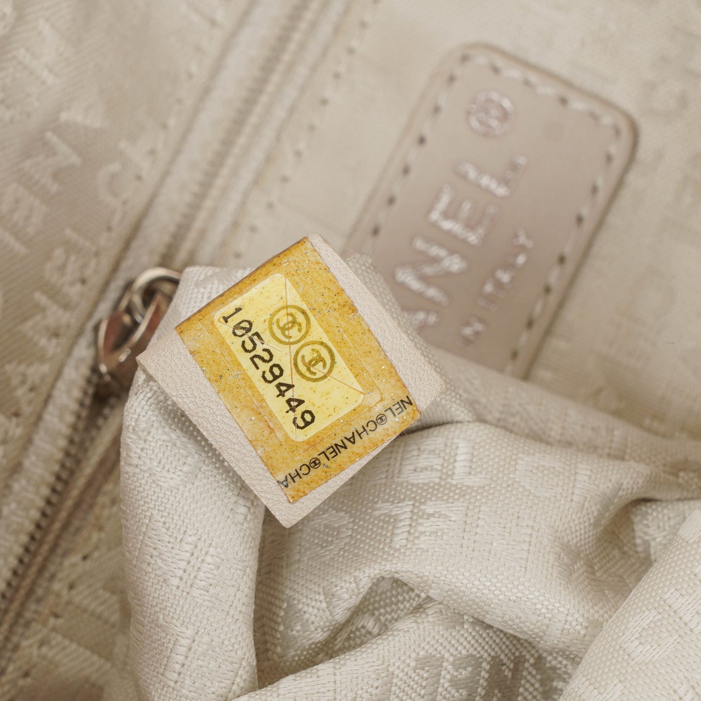 Chanel Surpique Leder-Tote
