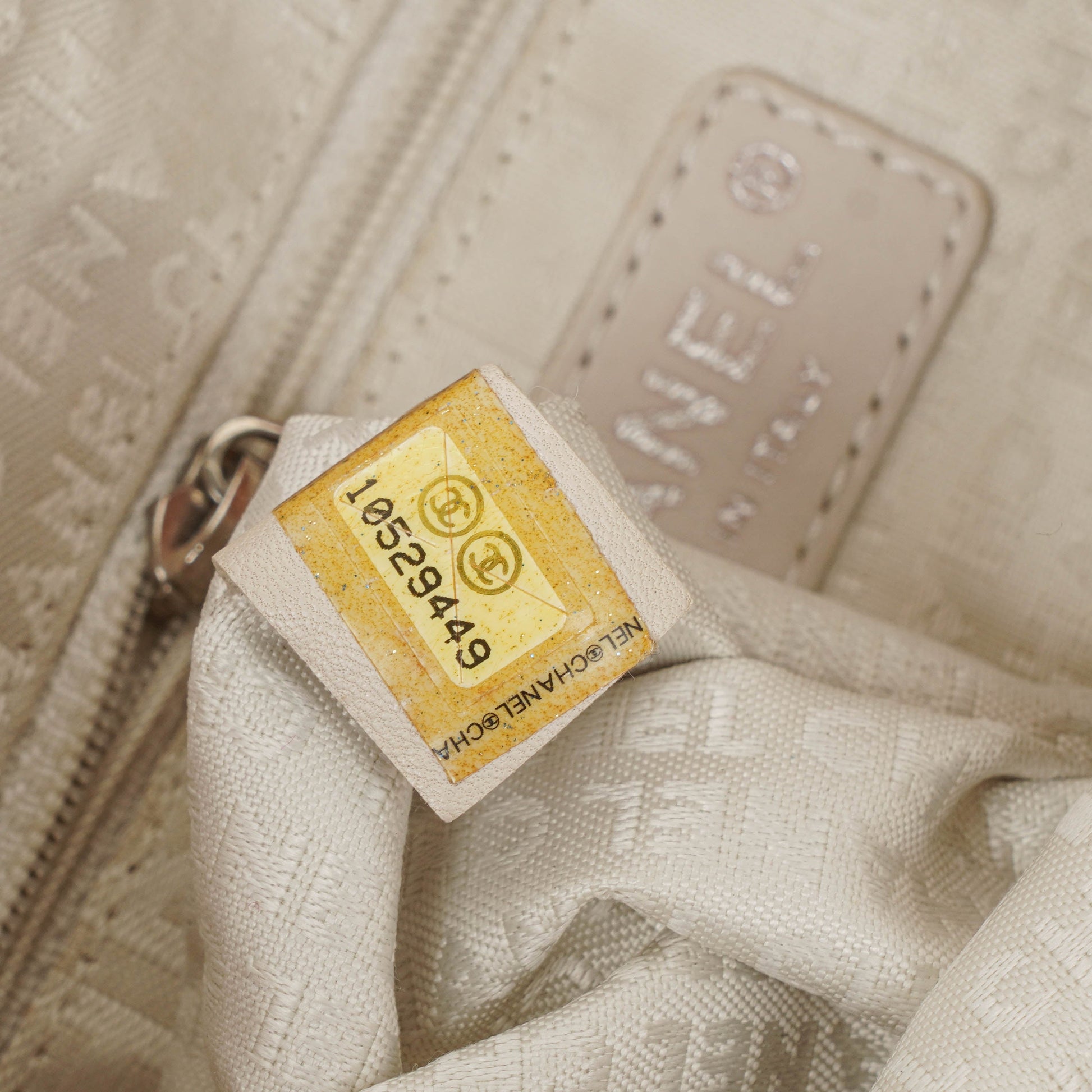 Chanel Surpique Leder-Tote