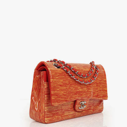 Chanel Timeless Classic Double Flap Tasche aus rot und gelb gestreiftem Lackleder mit silberfarbenen Details