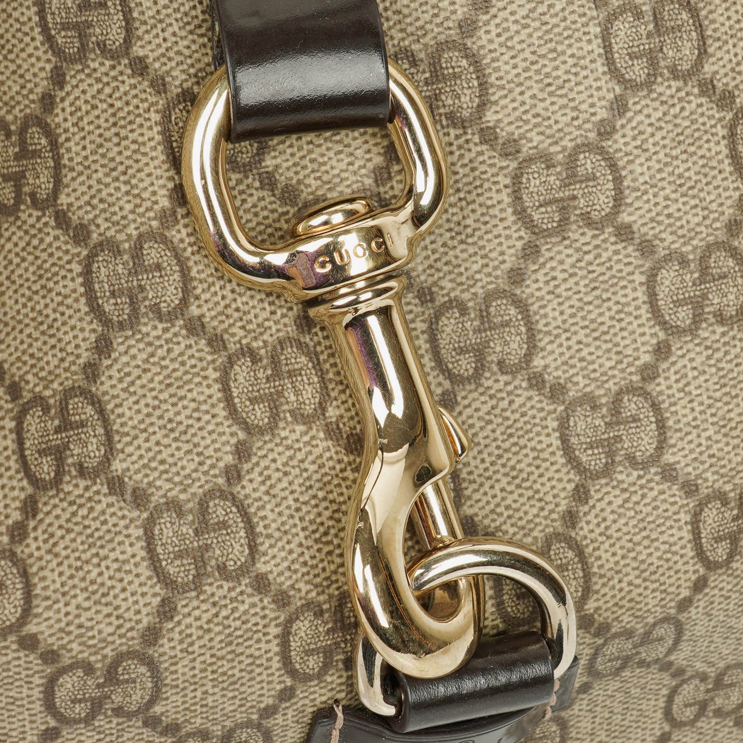 Gucci Bardot Joy Schultertasche aus Supreme GG Canvas