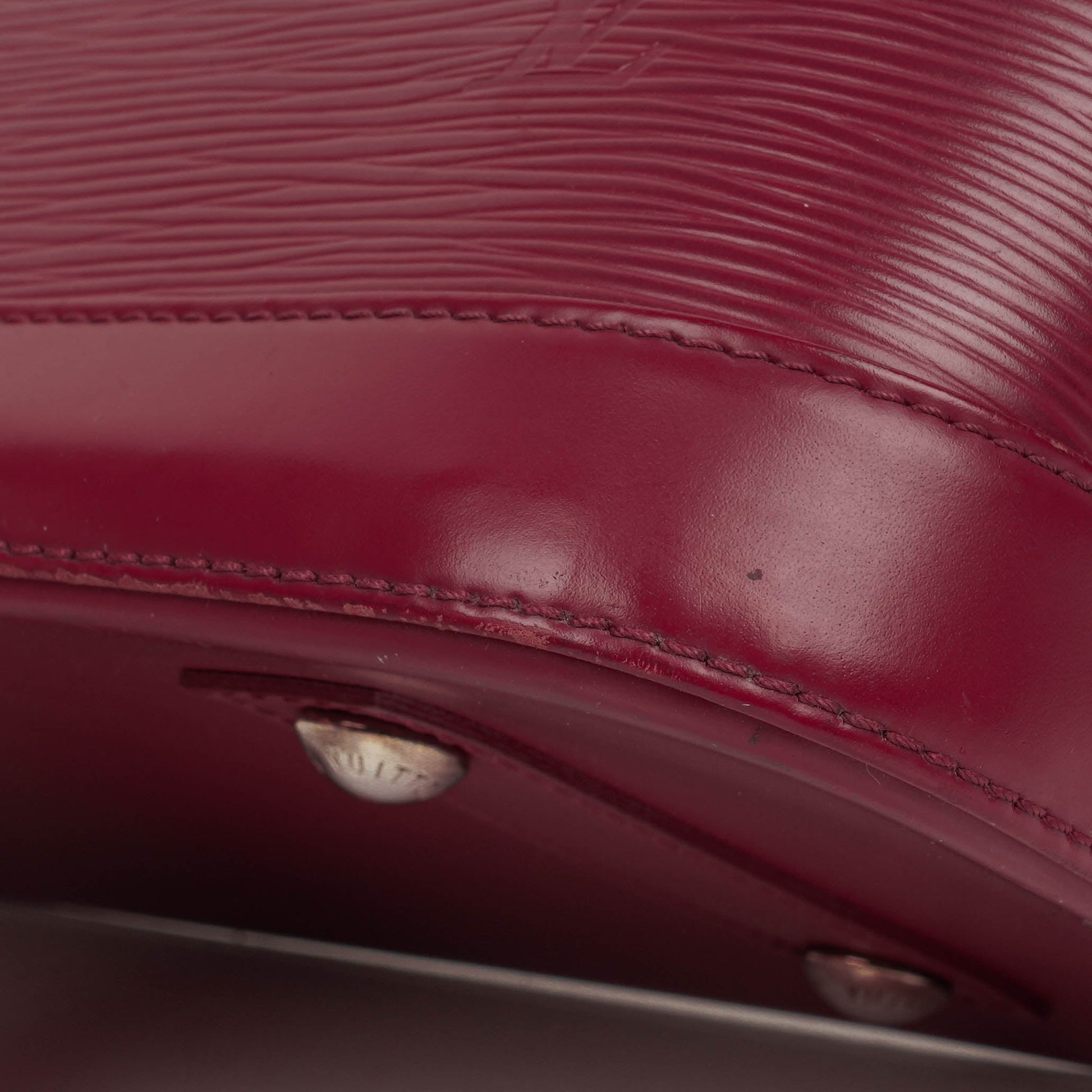Louis Vuitton Alma PM Handtasche aus fuchsiafarbenem Epi Leder