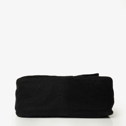 Fendi Mamma Baguette Schultertasche aus schwarzer Wolle