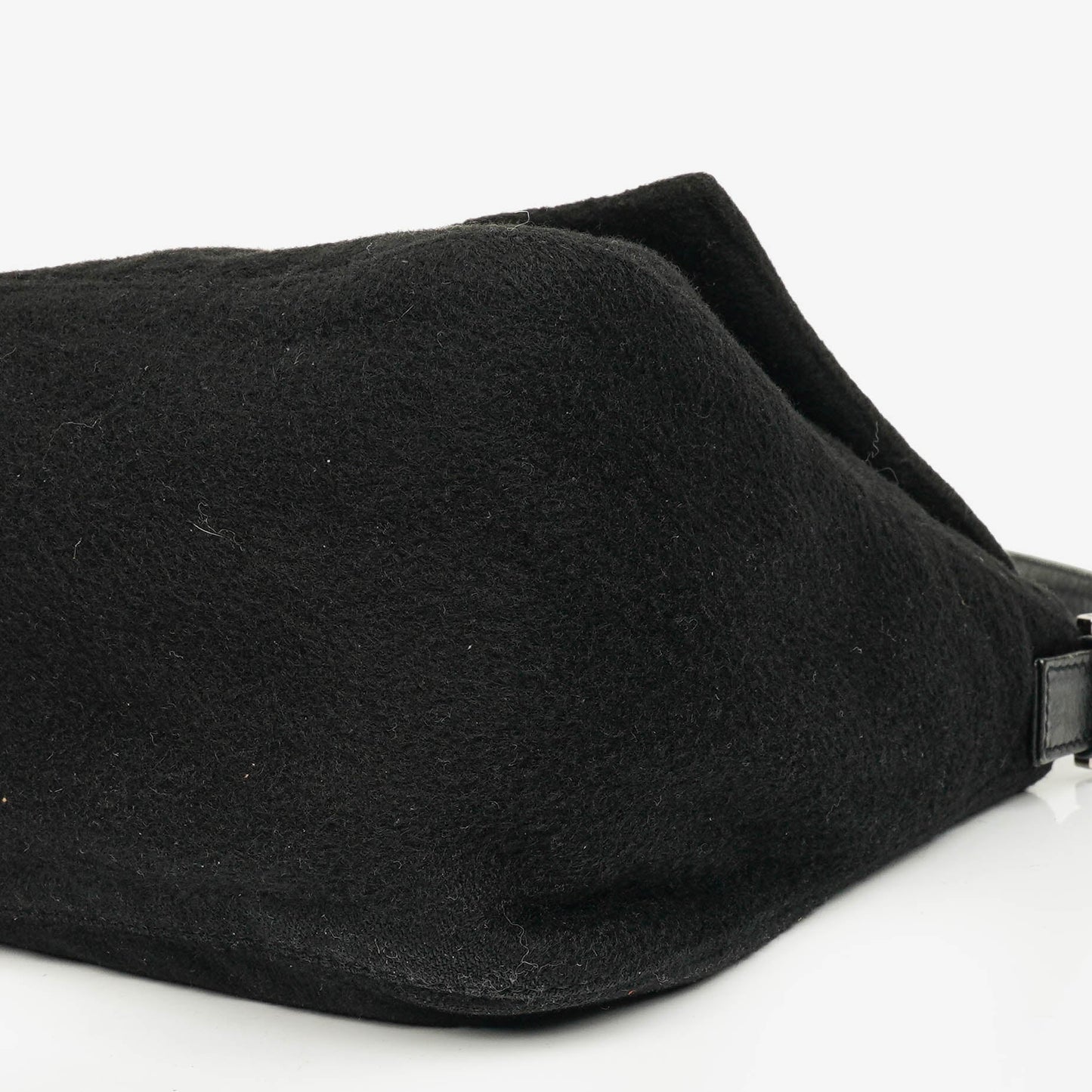 Fendi Mamma Baguette Schultertasche aus schwarzer Wolle