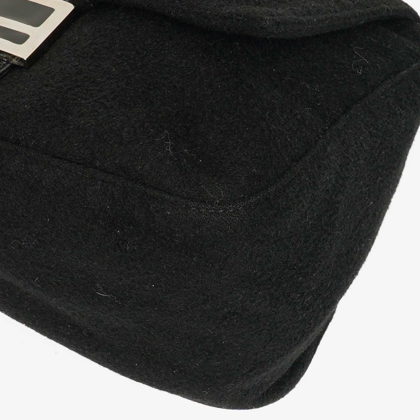 Fendi Mamma Baguette Schultertasche aus schwarzer Wolle