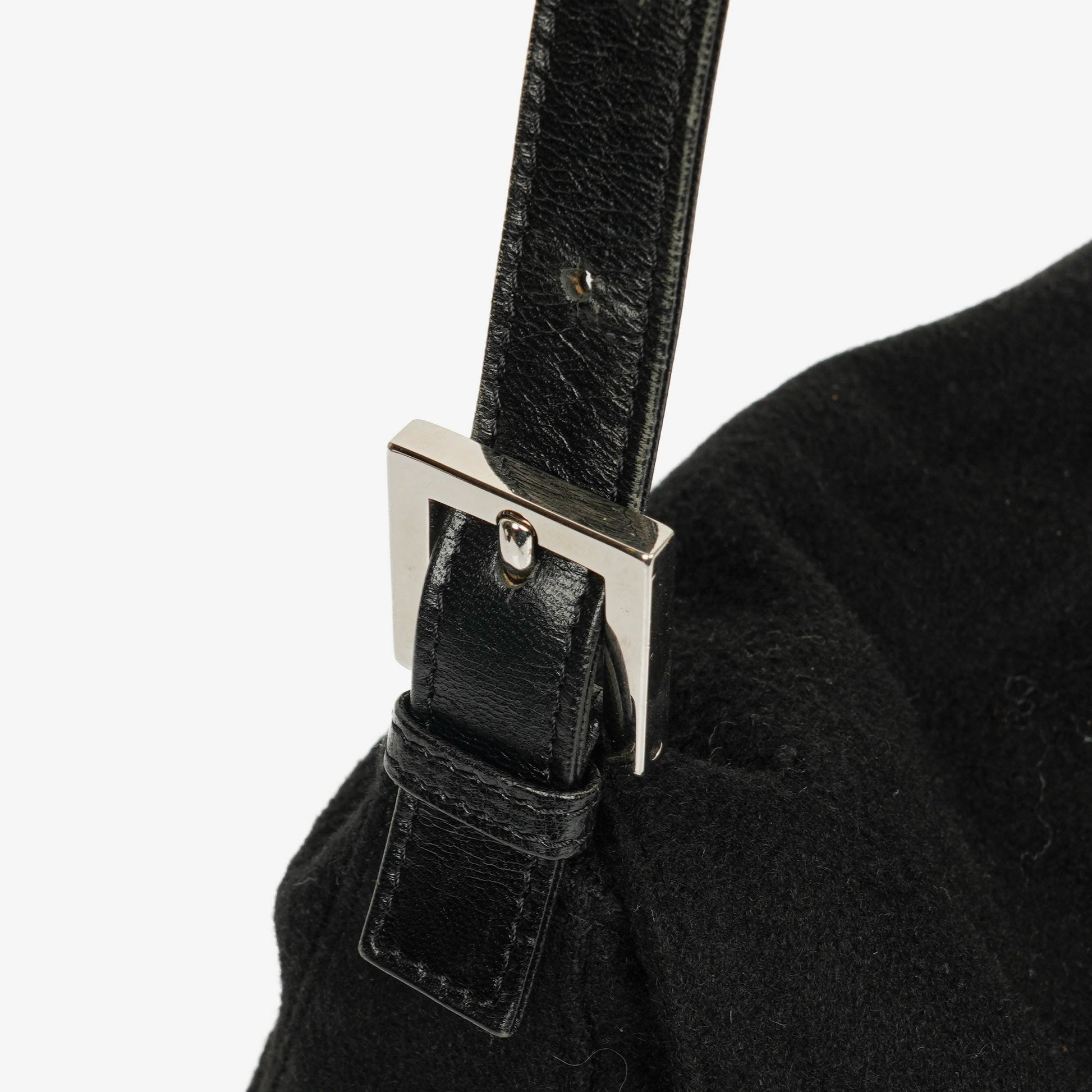 Fendi Mamma Baguette Schultertasche aus schwarzer Wolle