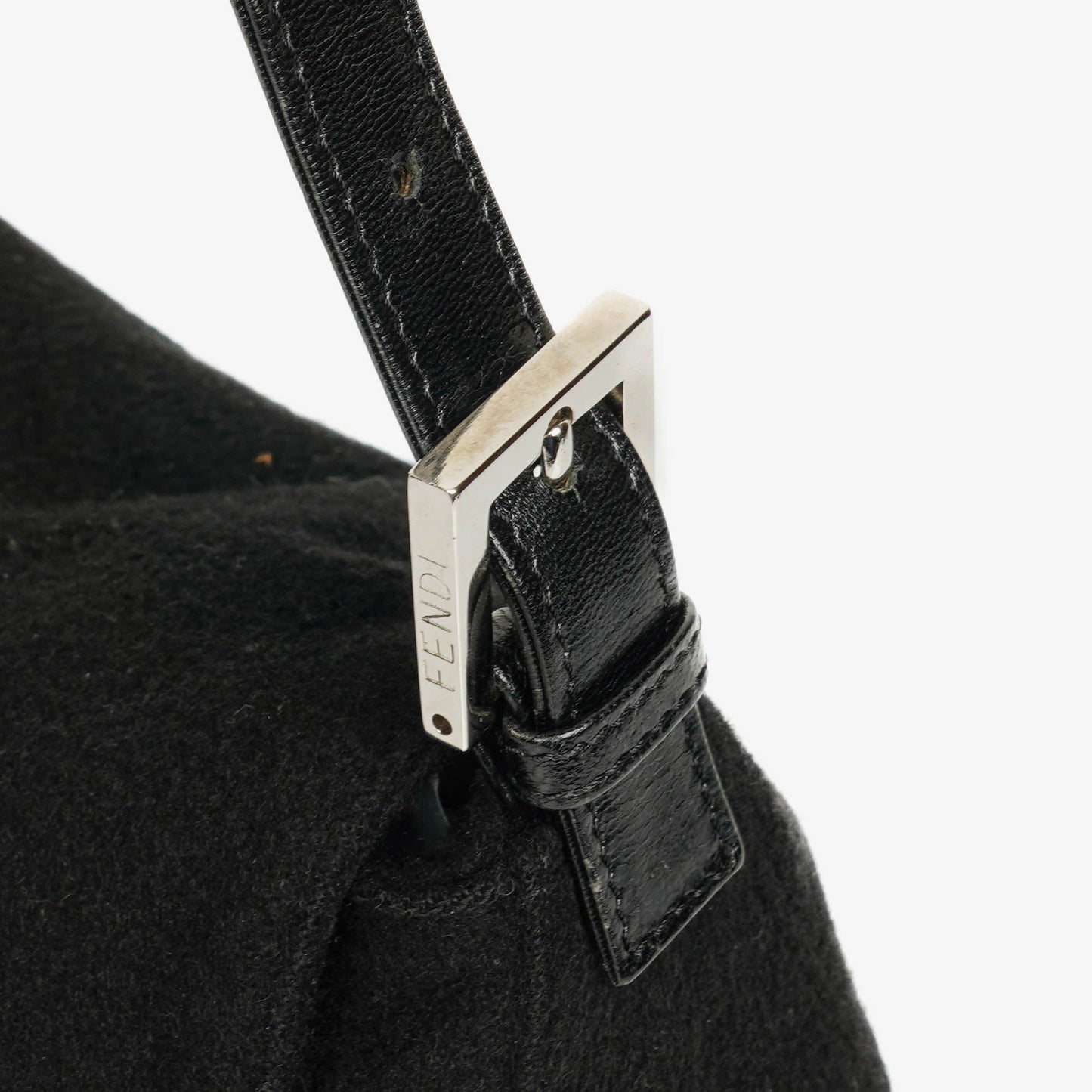 Fendi Mamma Baguette Schultertasche aus schwarzer Wolle