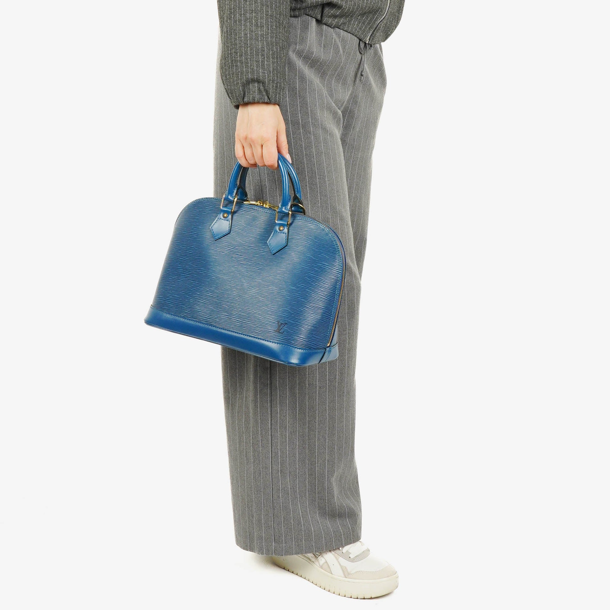 Louis Vuitton Alma PM Handtasche aus blauem Epi Leder