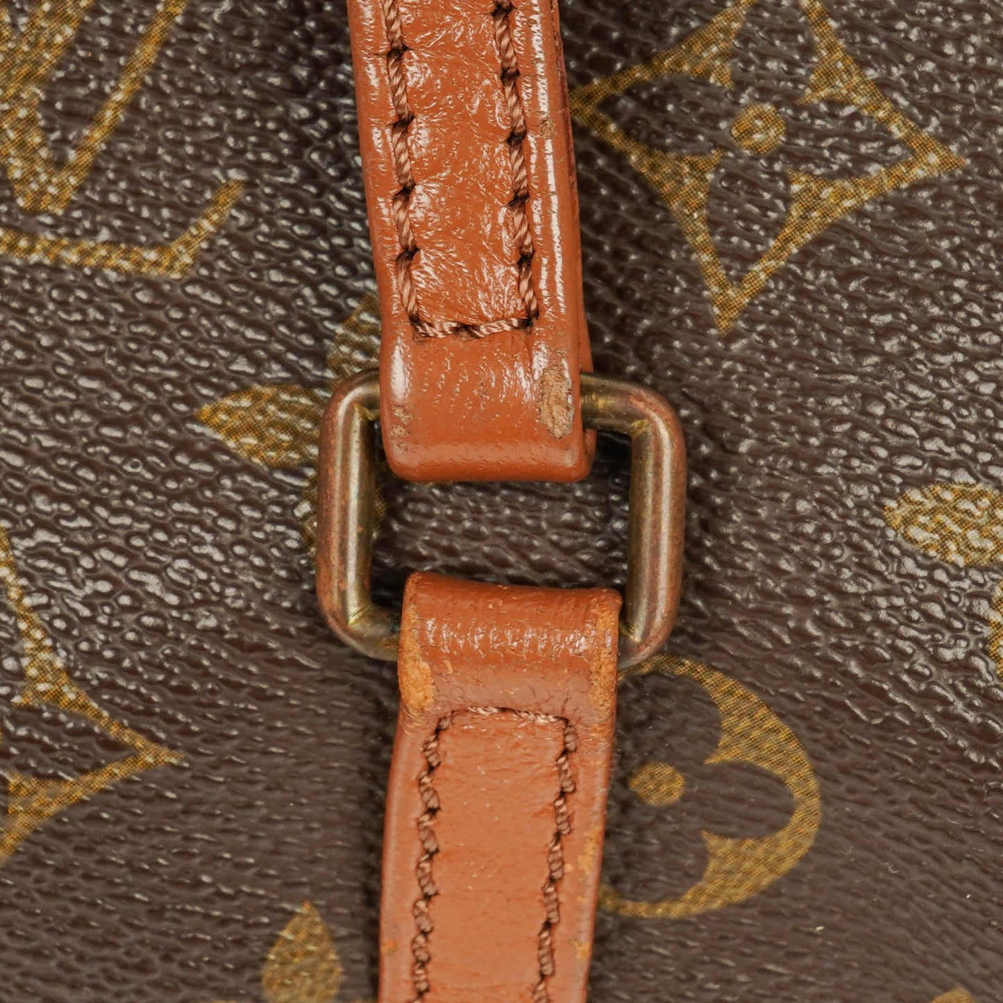 Louis Vuitton Papillon 25 Vintage Handtasche aus Monogram Canvas