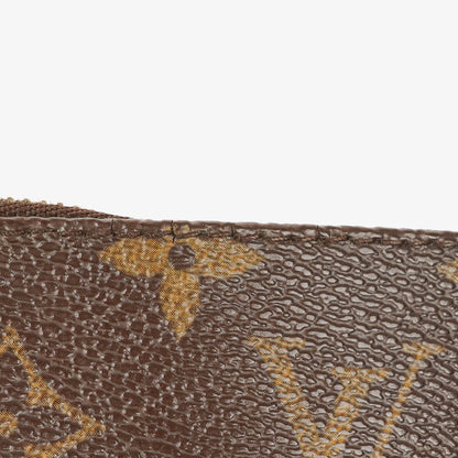 Louis Vuitton Pochette Accessoires Monogram Canvas Clutch-Handtasche