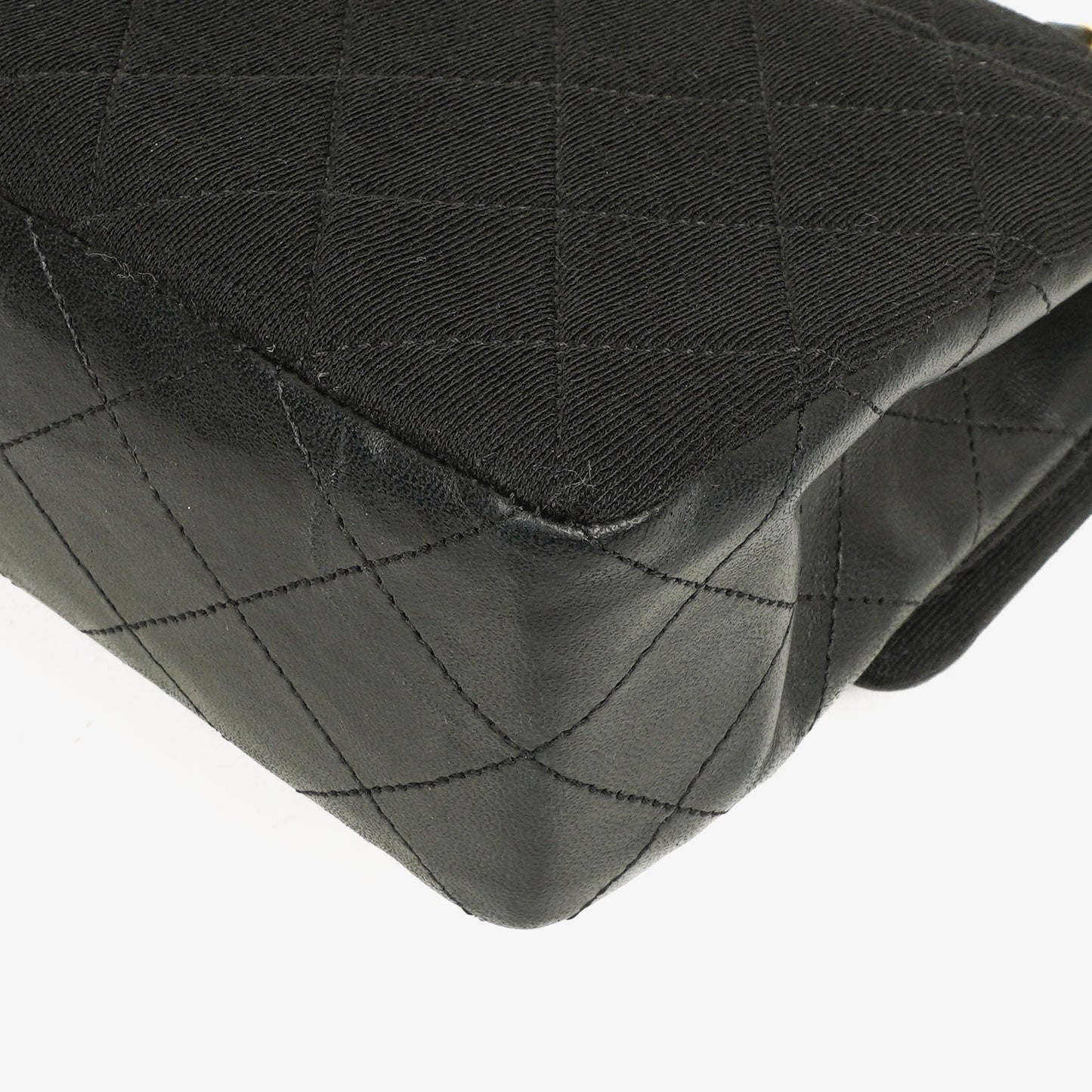 Chanel Medium Classic Vintage Single Flap Tasche aus gestepptem Lammleder und Jersey mit 24K vergoldeter Hardware