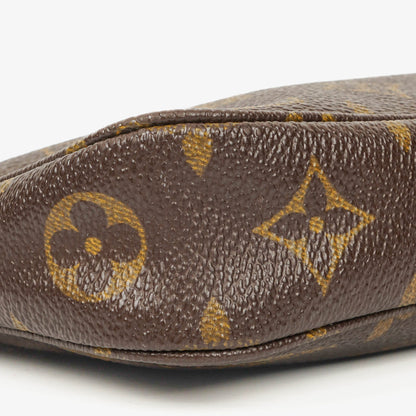 Louis Vuitton Pochette Accessoires Monogram Canvas Clutch