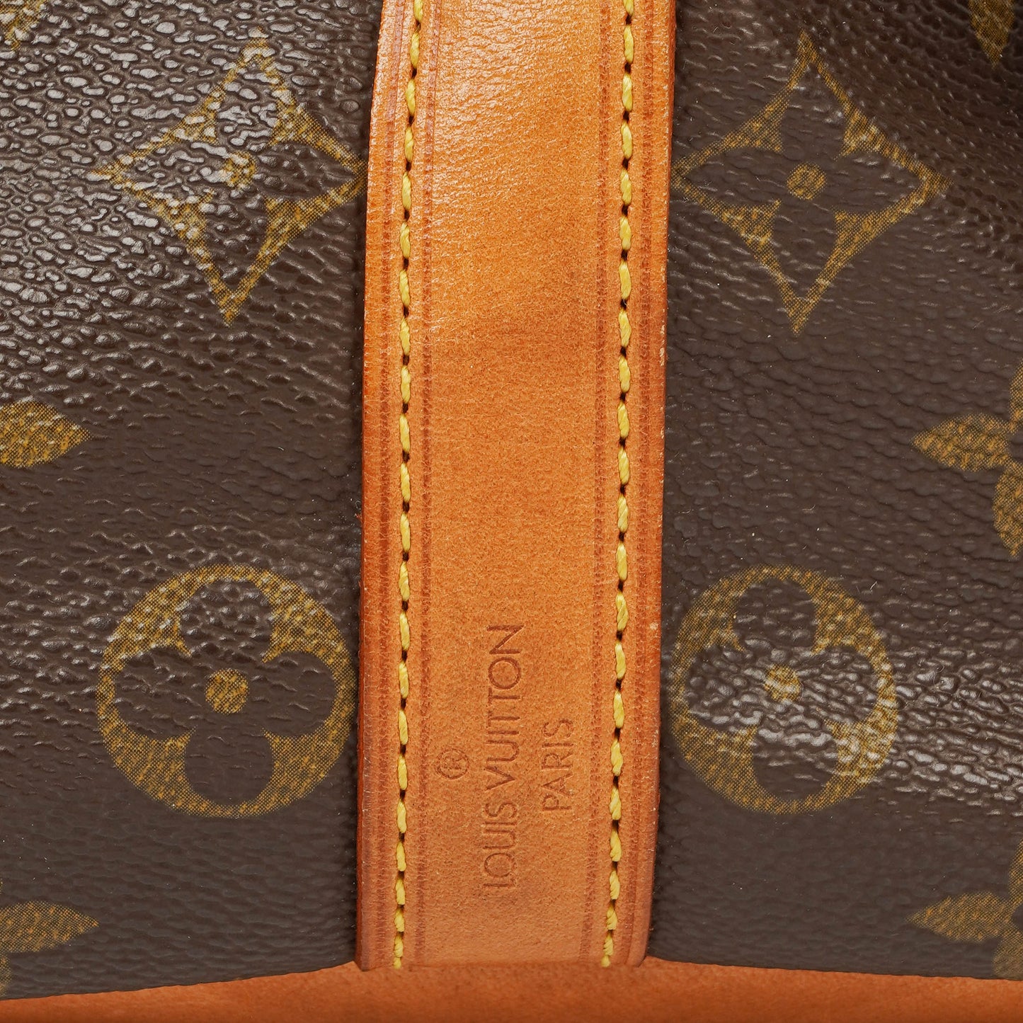 Louis Vuitton Petit Noe Monogram Canvas Schultertasche