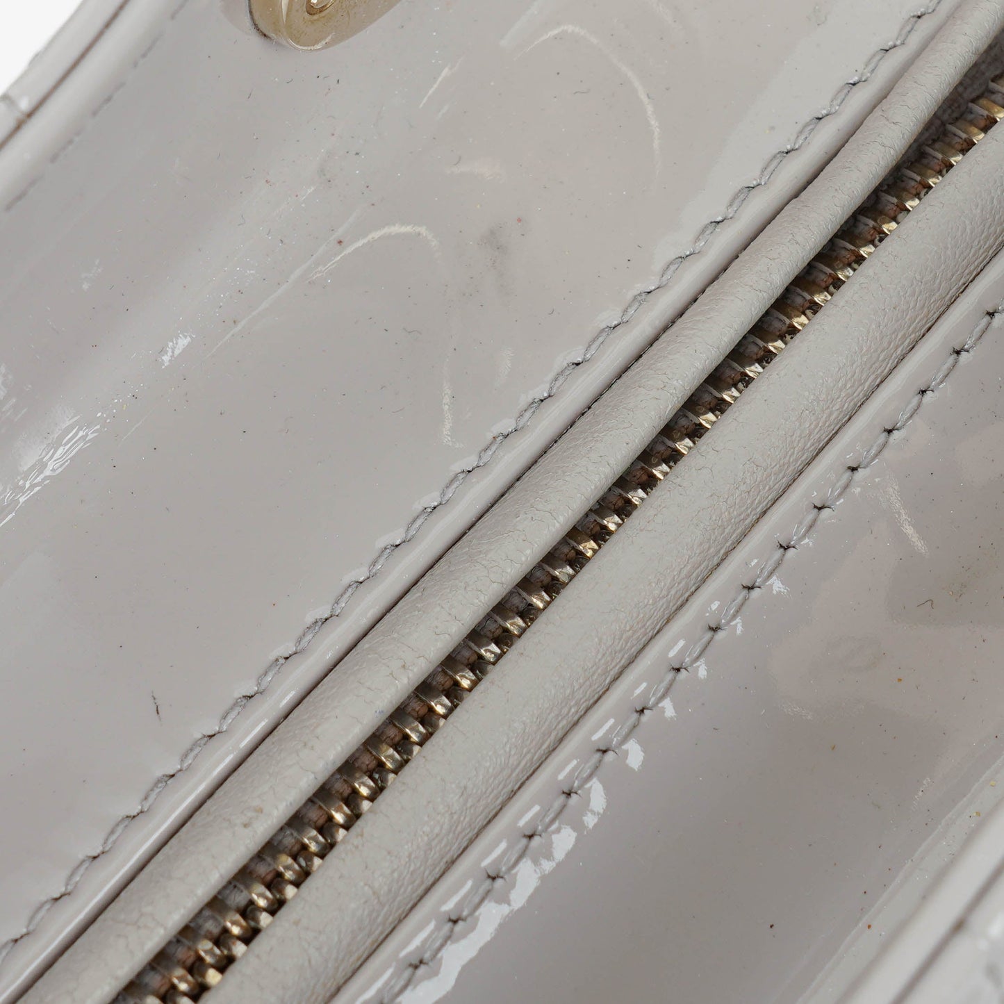 Dior Lady Dior Vintage Medium Handtasche aus Lack-Kalbsleder