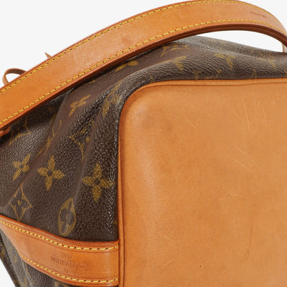 Louis Vuitton Petit Noe Monogram Canvas Schultertasche