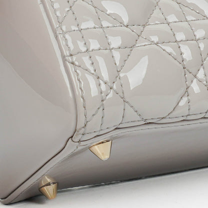 Dior Lady Dior Vintage Medium Handtasche aus Lack-Kalbsleder