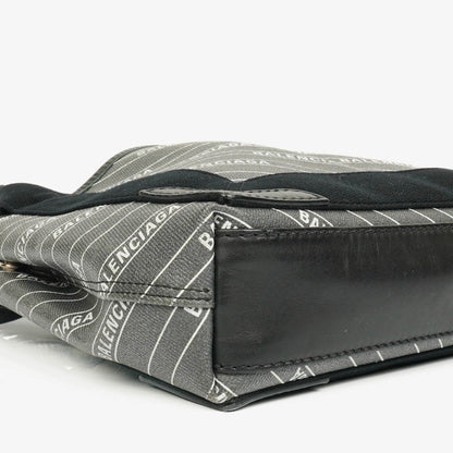 Balenciaga Cabas XS aus Navy Canvas und Kalbsleder mit Logo-Print
