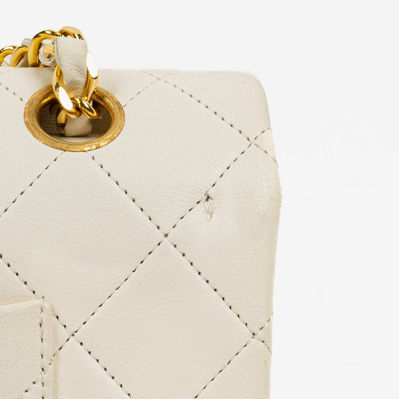 Chanel Medium Classic Vintage Double Flap Tasche aus weißem gestepptem Lammleder mit 24K-vergoldeter Hardware