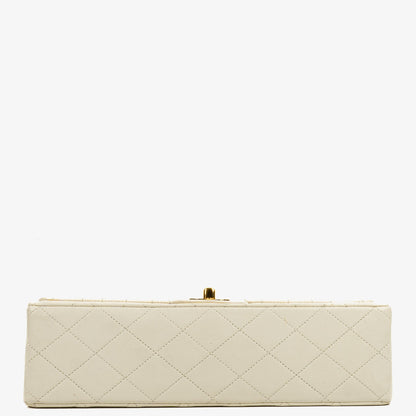 Chanel Medium Classic Vintage Double Flap Tasche aus weißem gestepptem Lammleder mit 24K-vergoldeter Hardware