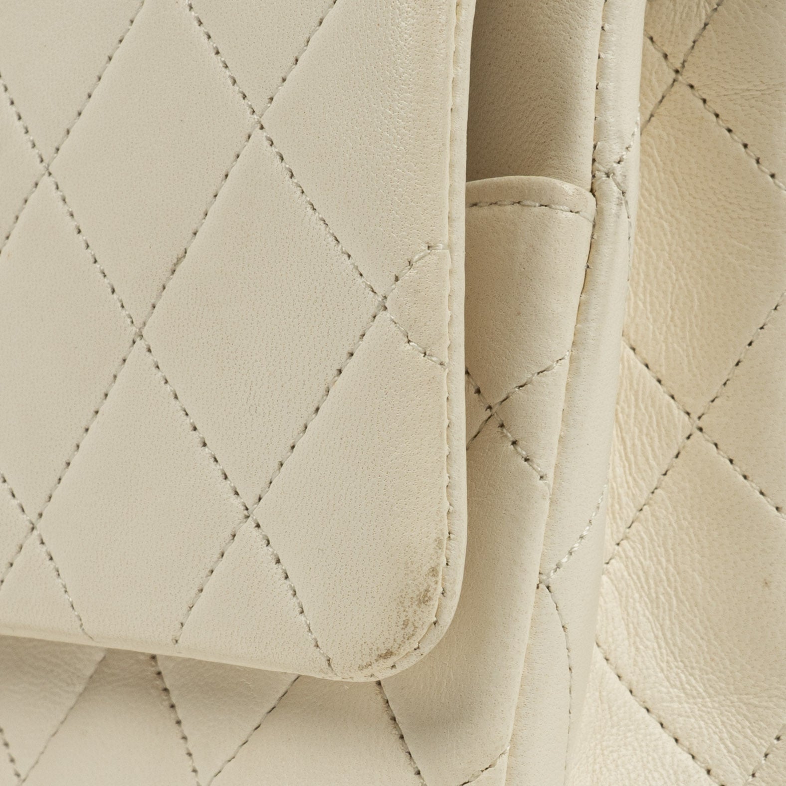 Chanel Medium Classic Vintage Double Flap Tasche aus weißem gestepptem Lammleder mit 24K-vergoldeter Hardware