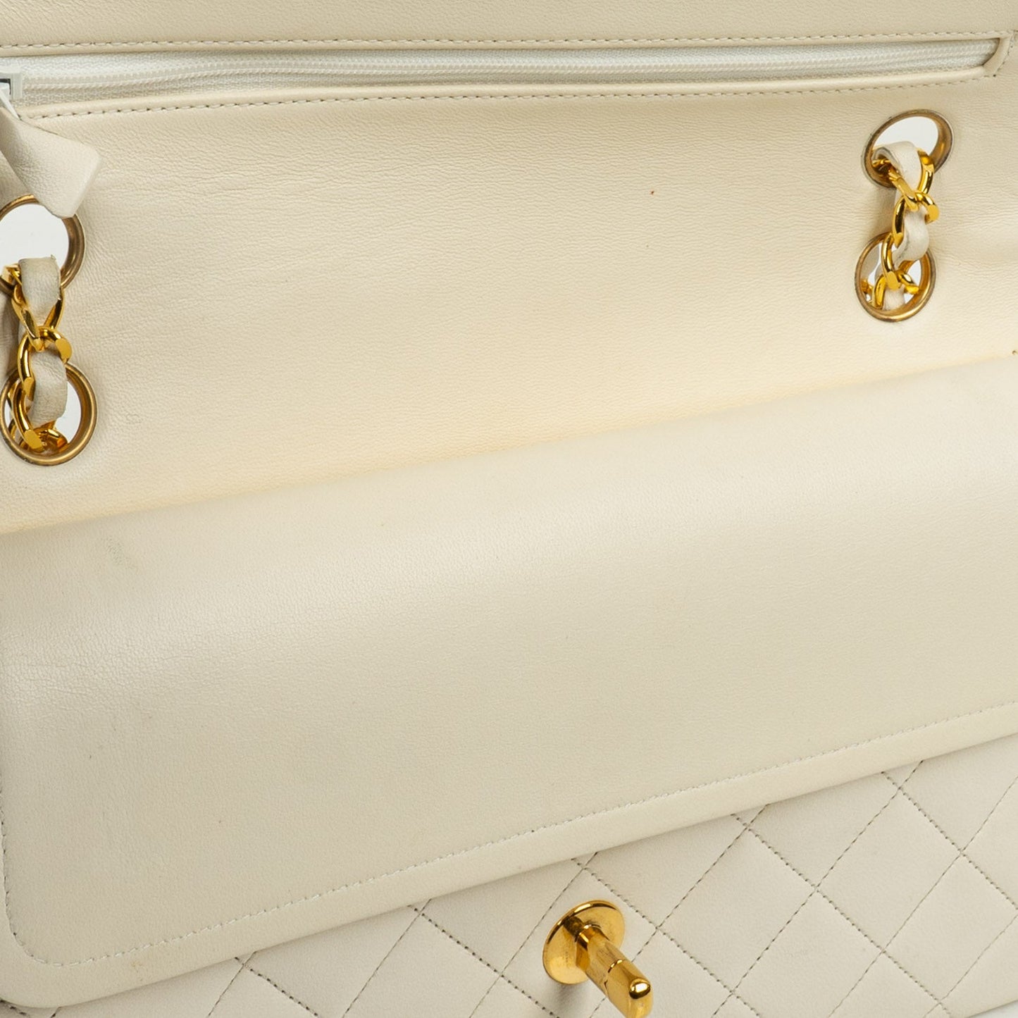 Chanel Medium Classic Vintage Double Flap Tasche aus weißem gestepptem Lammleder mit 24K-vergoldeter Hardware