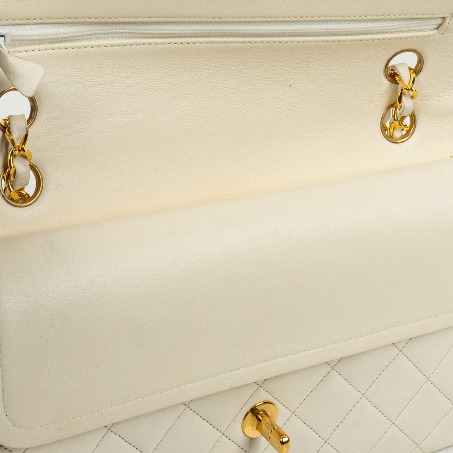 Chanel Medium Classic Vintage Double Flap Tasche aus weißem gestepptem Lammleder mit 24K-vergoldeter Hardware