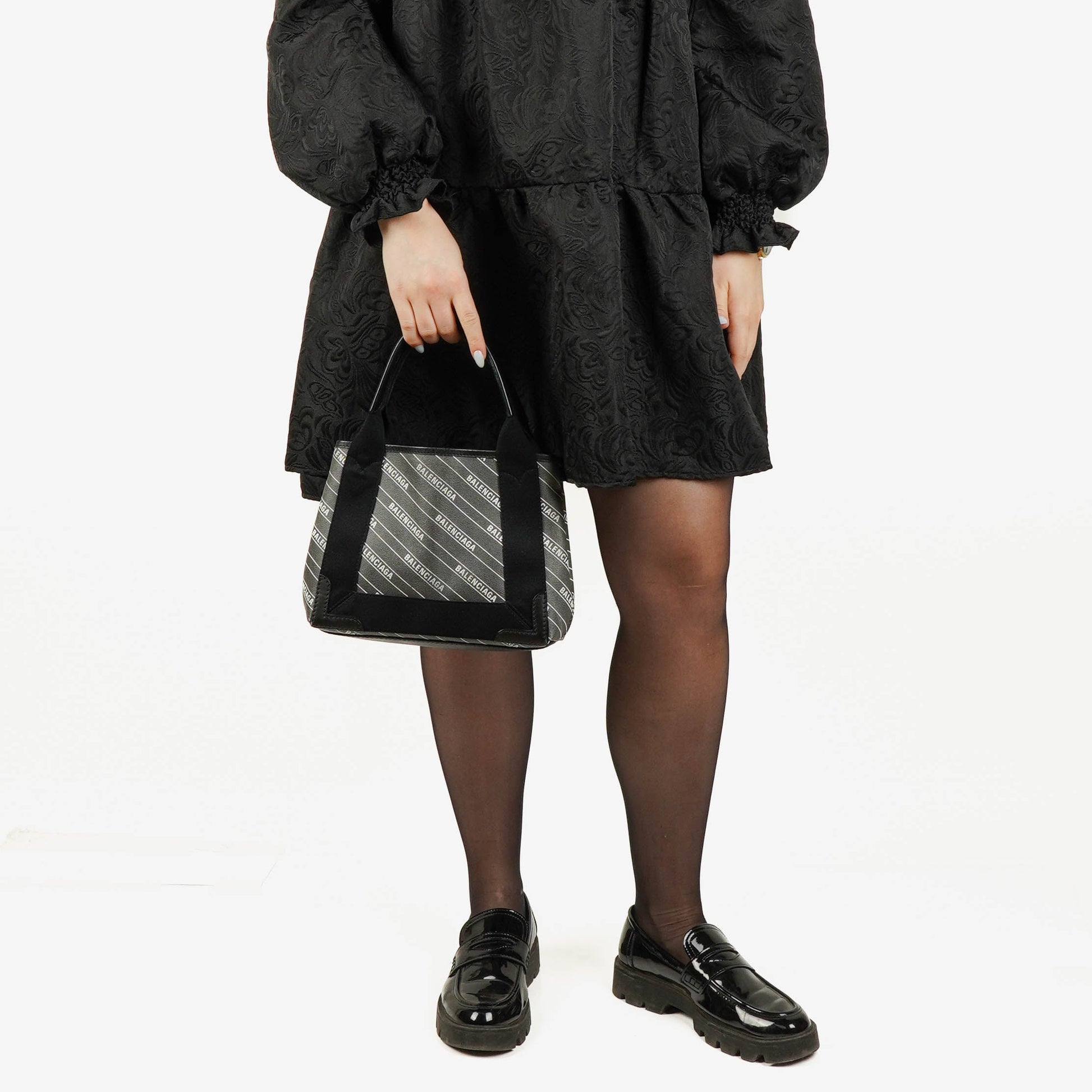 Balenciaga Cabas XS aus Navy Canvas und Kalbsleder mit Logo-Print