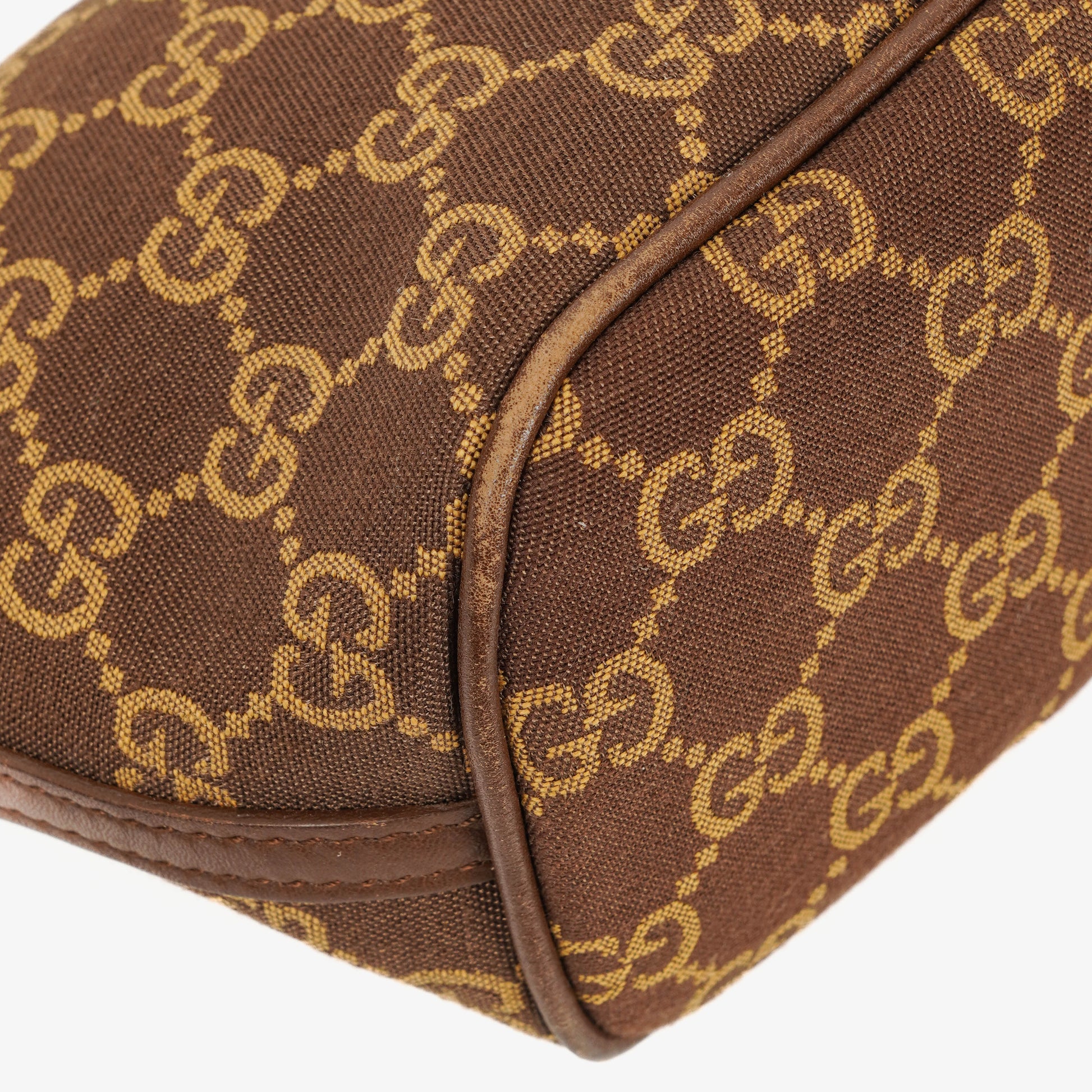 Gucci Mini Baguette Pochette Boat Tasche mit GG Monogram