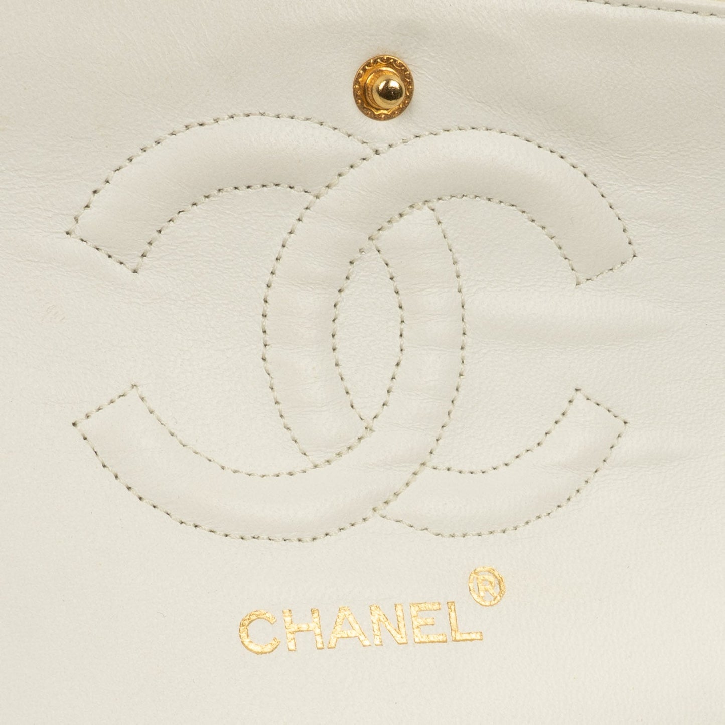 Chanel Medium Classic Vintage Double Flap Tasche aus weißem gestepptem Lammleder mit 24K-vergoldeter Hardware