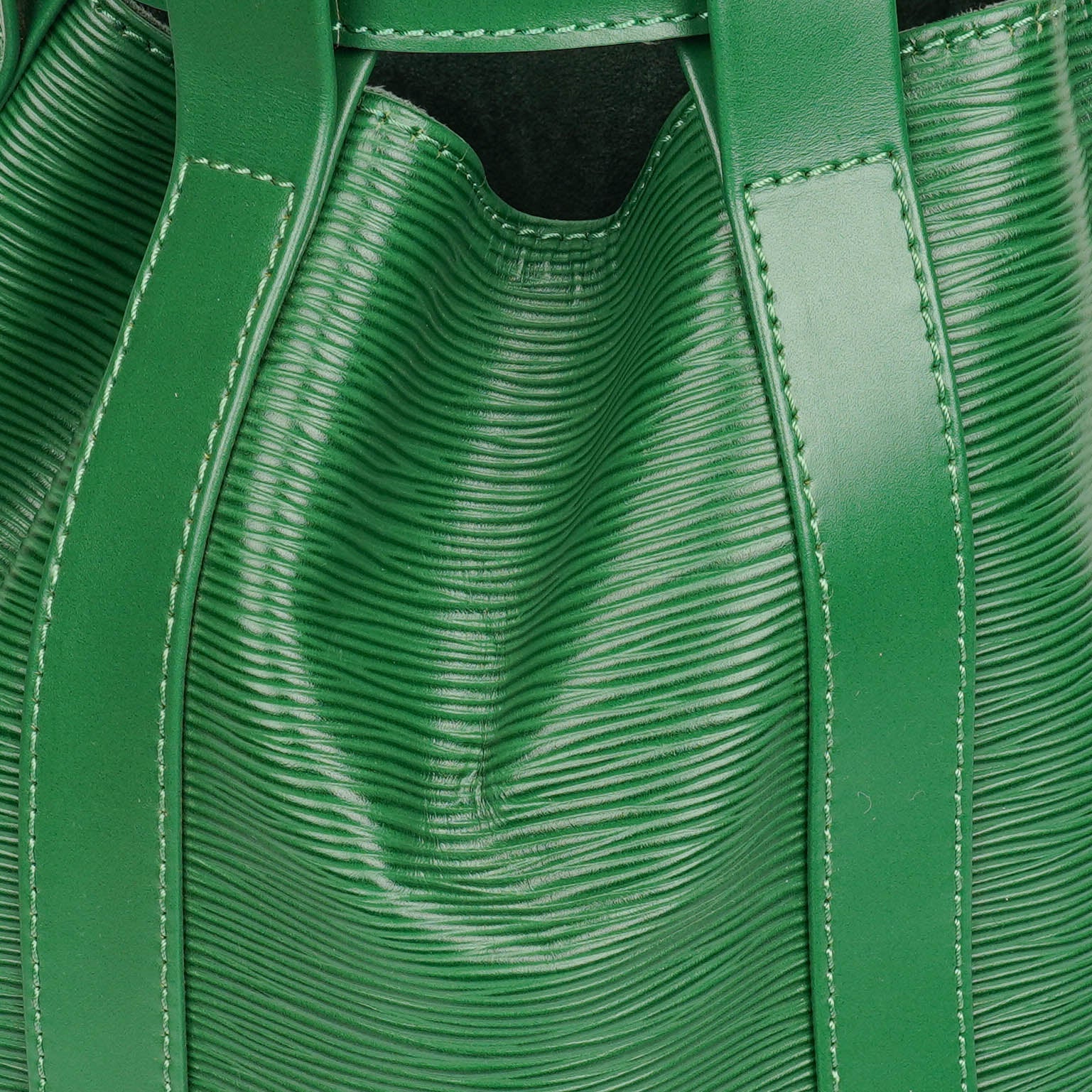 Louis Vuitton Randonnee PM Rucksack aus grünem Epi-Leder