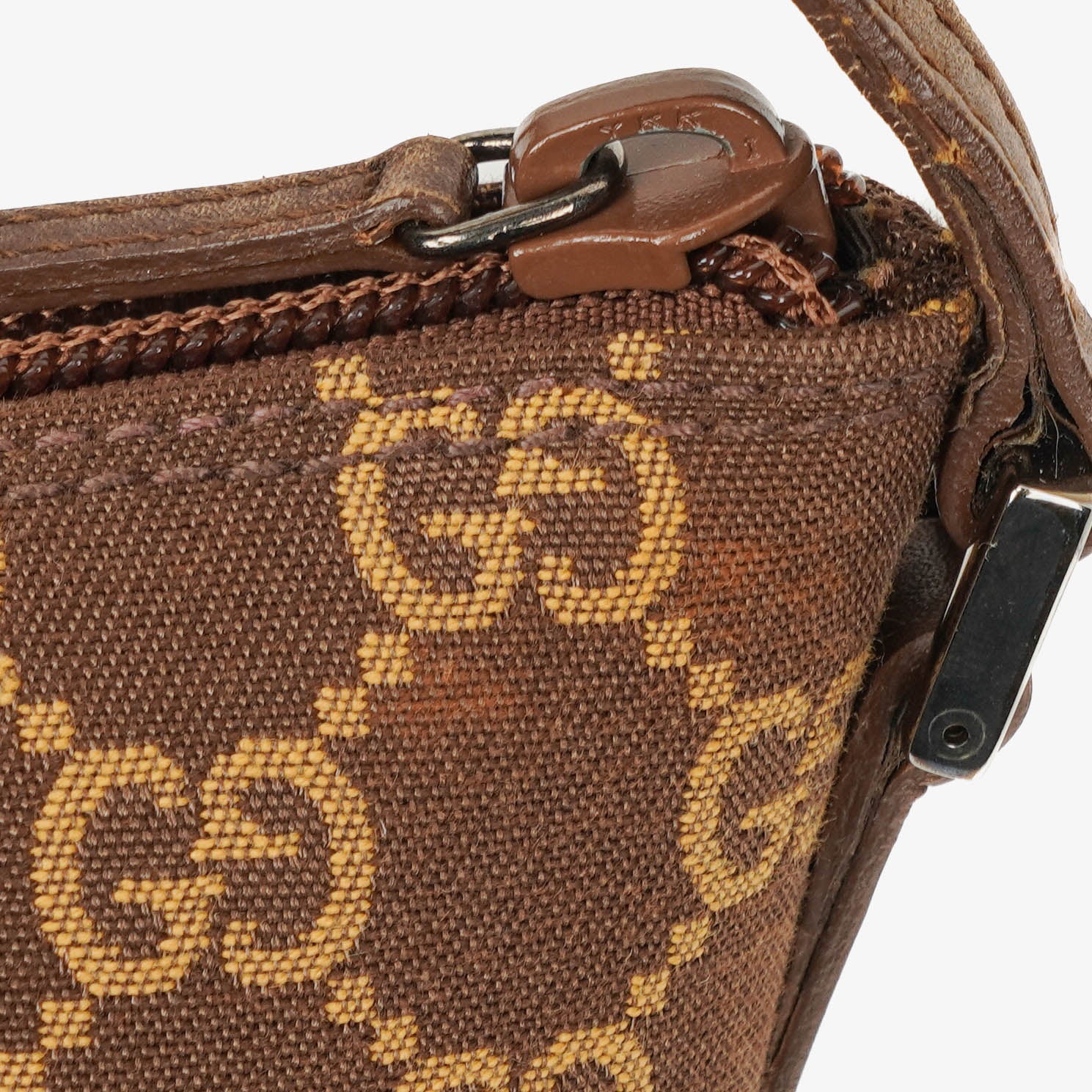 Gucci Mini Baguette Pochette Boat Tasche mit GG Monogram