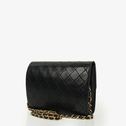 Chanel Classic Single Flap Bag aus schwarzem gestepptem Lammleder mit 24K vergoldeter Hardware