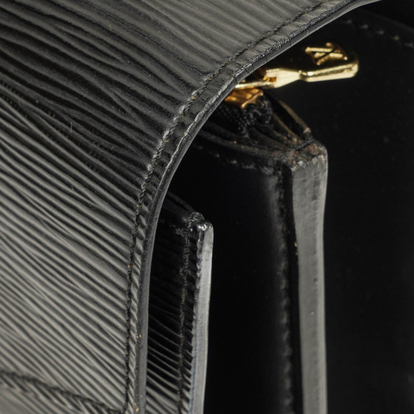 Louis Vuitton Concorde Tasche aus schwarzem Epi Leder